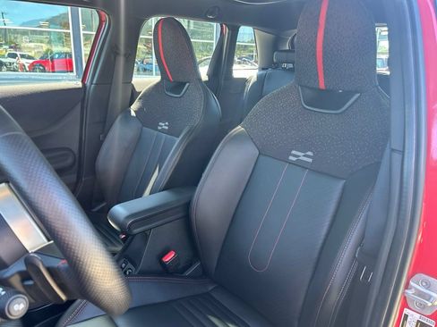 Used 2025 MINI Cooper S FWD image 11