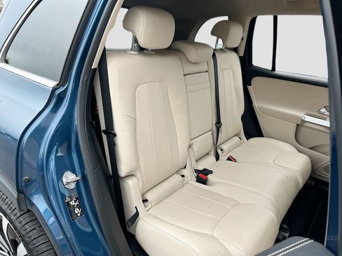 Used 2021 Mercedes-Benz GLB 250 image 24