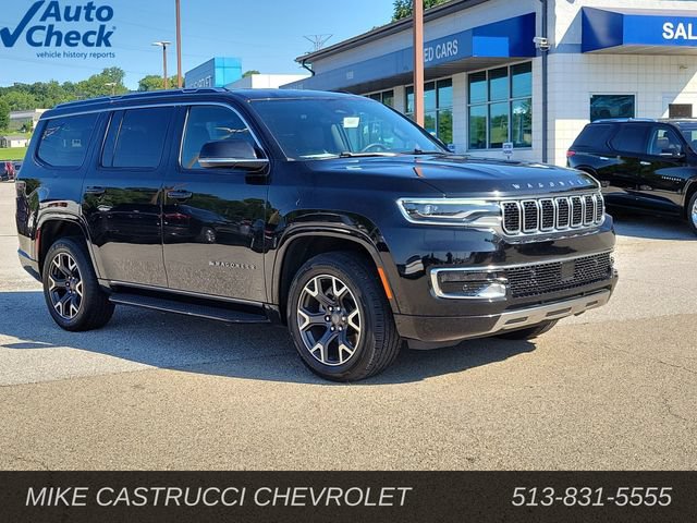 Used 2024 Jeep Wagoneer Series III AWD/4WD image 7