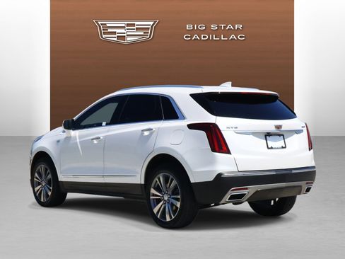 Used 2024 Cadillac XT5 Premium Luxury FWD image 3