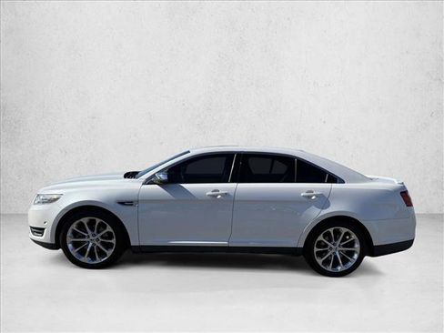 Used 2013 Ford Taurus Limited image 9