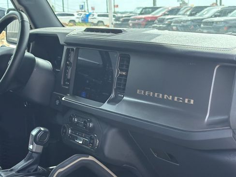 Used 2025 Ford Bronco Badlands AWD/4WD image 21