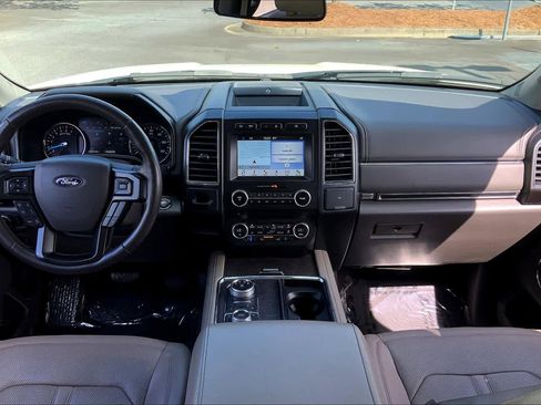 Used 2018 Ford Expedition Max Limited w/ Equipment Group 301A image 15