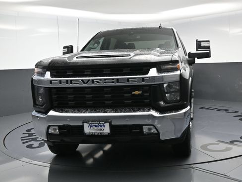 Used 2021 Chevrolet Silverado 2500 LT w/ Convenience Package AWD/4WD image 5