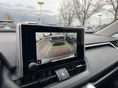 Used 2025 Toyota RAV4 LE image 17