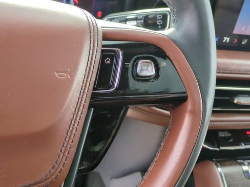 Used 2025 Lincoln Aviator Reserve w/ Equipment Group 201A image 19