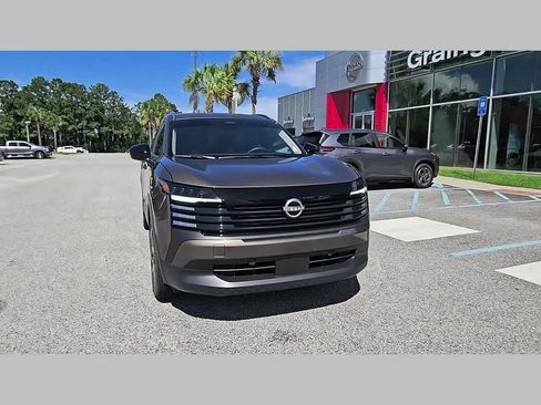 Used 2026 Nissan Kicks SV w/ SV Premium Package FWD image 19