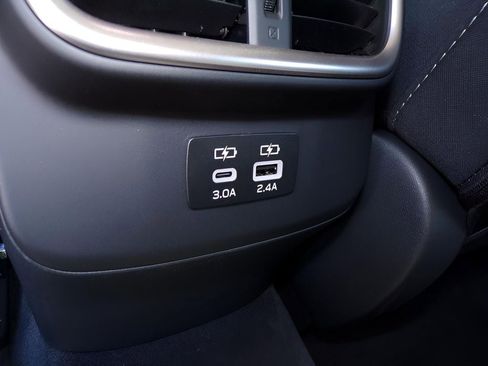 Certified 2025 Subaru Outback Premium image 16