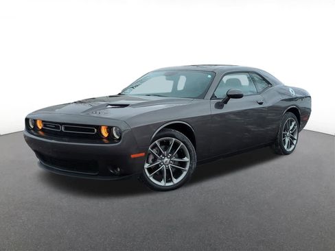 Used 2021 Dodge Challenger SXT w/ Plus Package image 1