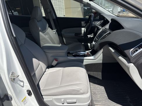 Used 2015 Acura TLX V6 w/ Technology Package FWD image 33