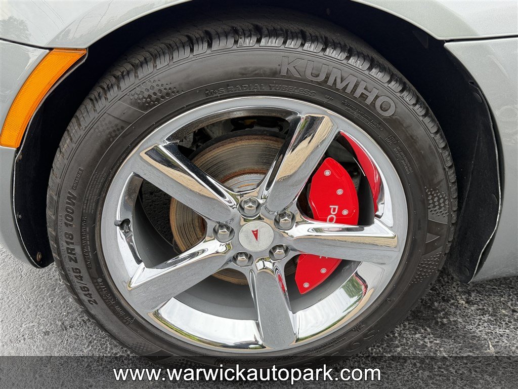 Used 2006 Pontiac Solstice Convertible w/ Premium Package RWD image 14
