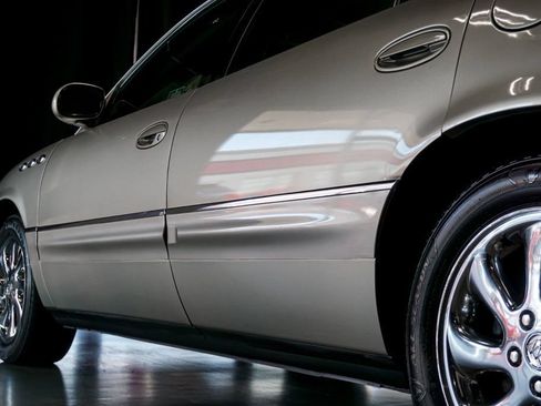 Used 2003 Buick Park Avenue Ultra FWD image 57
