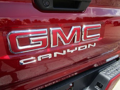 New 2026 GMC Canyon Elevation AWD/4WD image 13