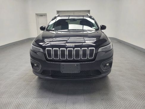 Used 2019 Jeep Cherokee Latitude Plus w/ Cold Weather Group AWD/4WD image 15