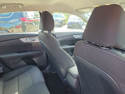 Used 2024 Kia Forte LXS FWD image 28