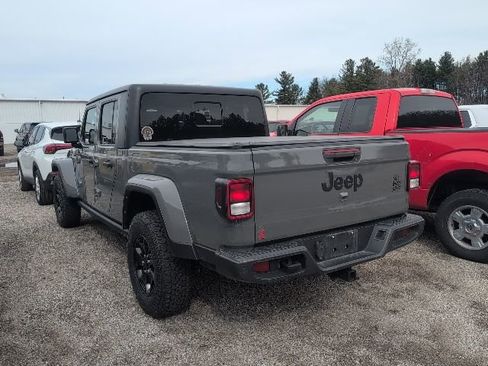 Used 2021 Jeep Gladiator Willys image 6