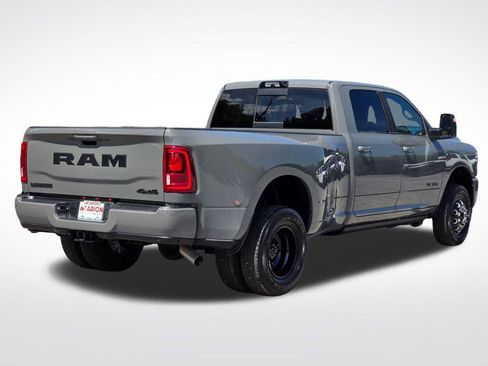 New 2026 RAM 3500 Laramie AWD/4WD image 19