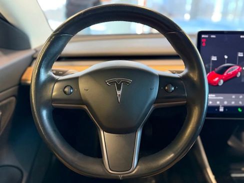 Used 2018 Tesla Model 3 Long Range image 24