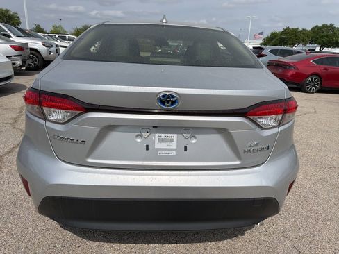 Used 2023 Toyota Corolla LE image 7
