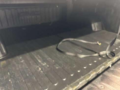 Used 2020 GMC Sierra 1500 SLT RWD image 82