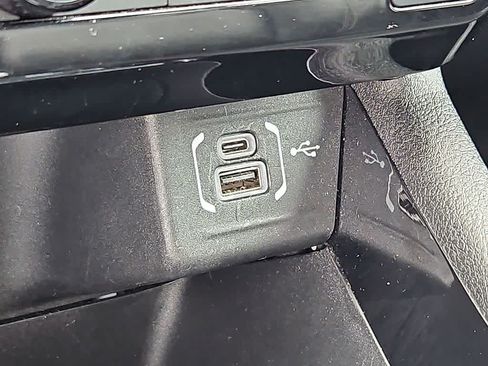 Used 2025 Jeep Compass Limited AWD/4WD image 24