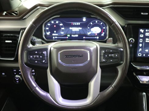 Used 2022 GMC Sierra 1500 Denali w/ Technology Package AWD/4WD image 16