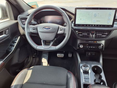 Certified 2024 Ford Escape ST-Line w/ Tech Pack #1 AWD/4WD image 6