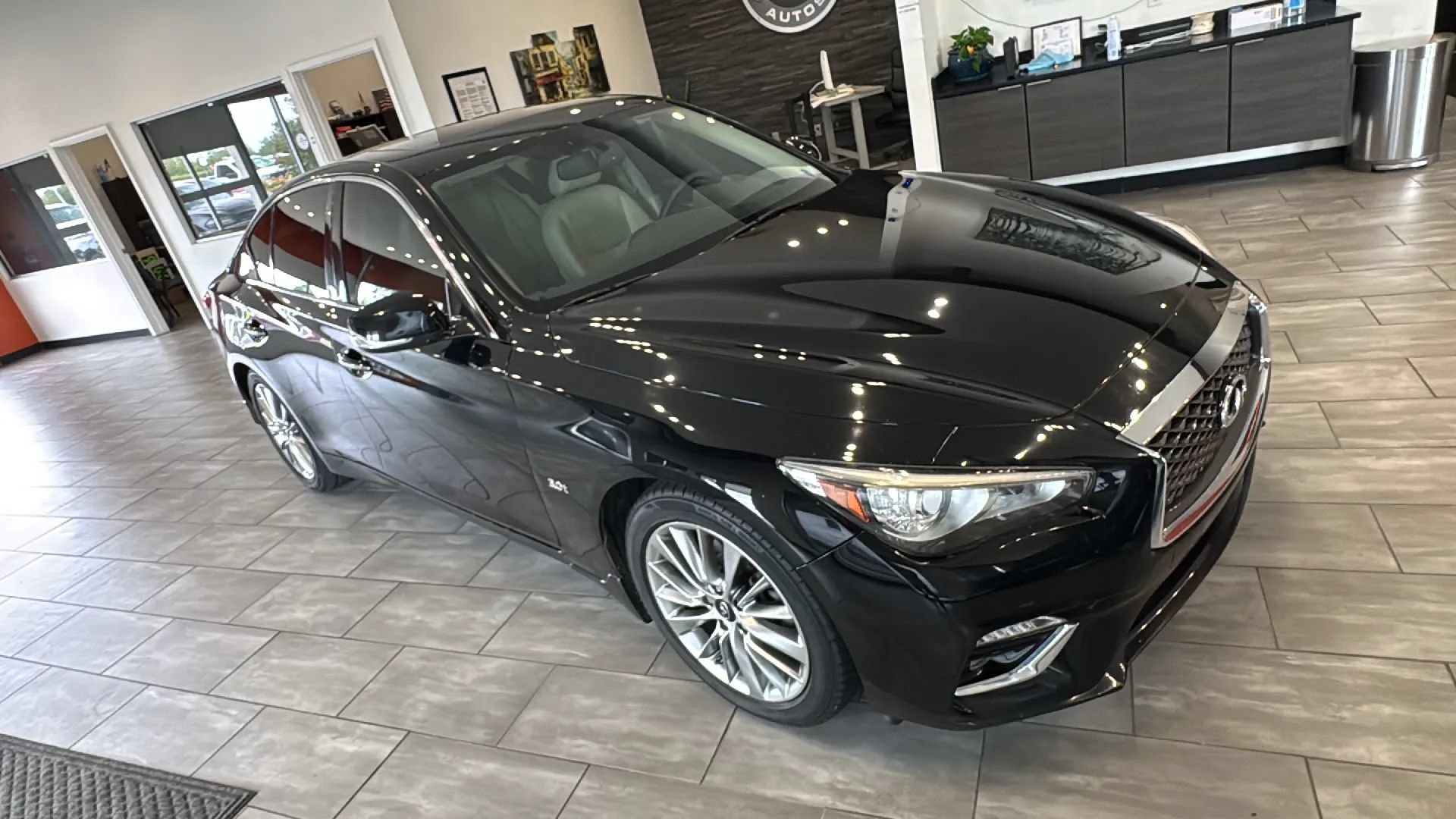 Used 2019 INFINITI Q50 Luxe w/ Cargo Package (L96) RWD image 4
