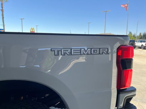 New 2026 Ford F250 Lariat w/ Tremor Off-Road Package AWD/4WD image 13