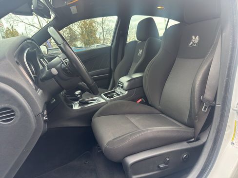 Used 2018 Dodge Charger R/T Scat Pack image 11
