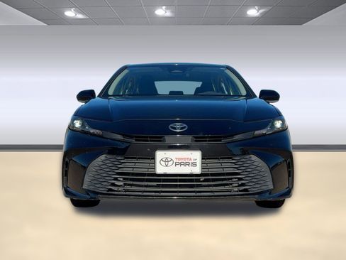 Used 2025 Toyota Camry LE image 6