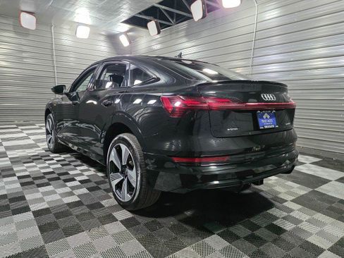 Used 2021 Audi e-tron Prestige w/ Prestige Package AWD/4WD image 7