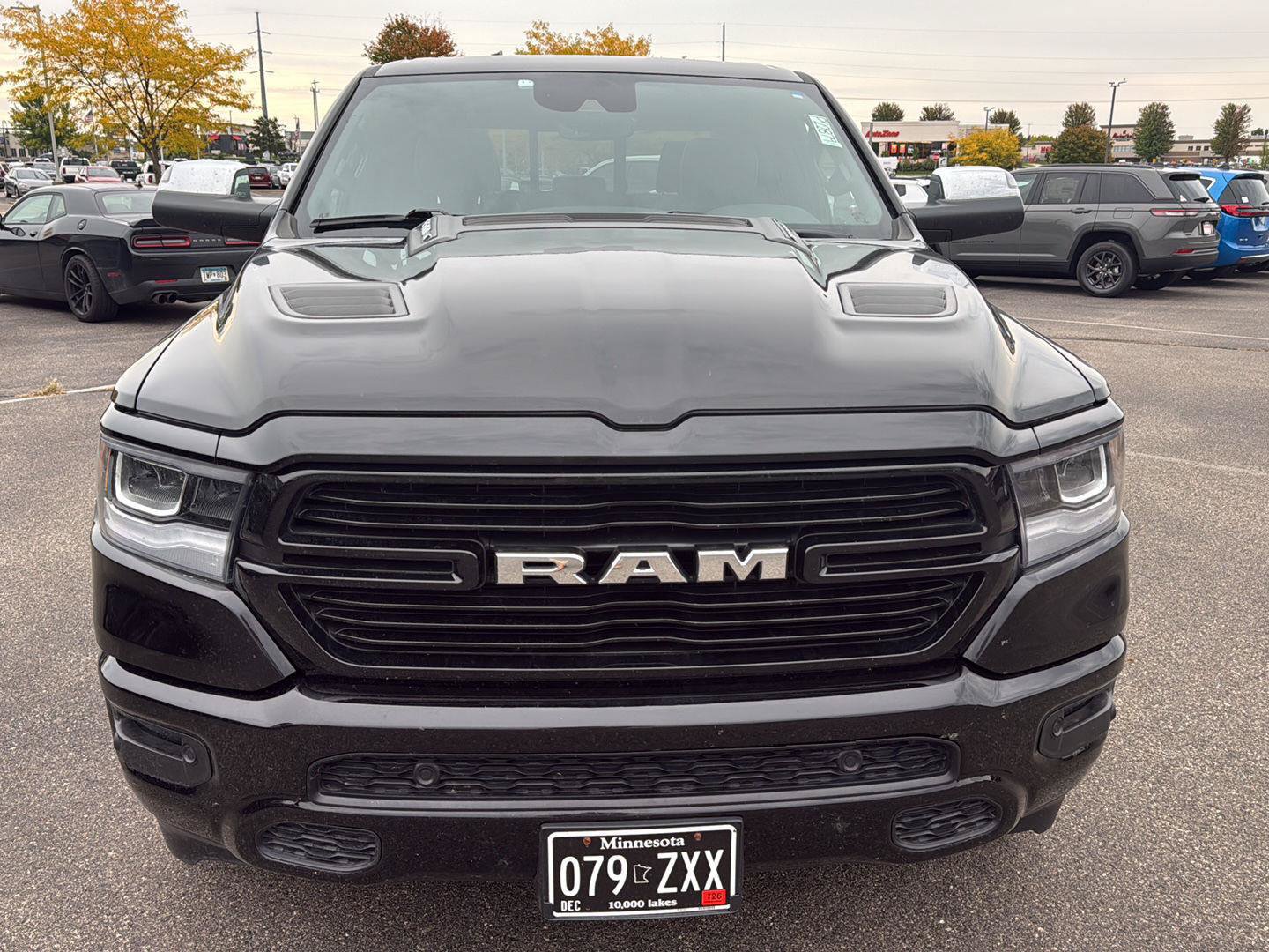 Used 2019 RAM 1500 Laramie AWD/4WD image 8