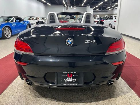 Used 2015 BMW Z4 sDrive35is image 16