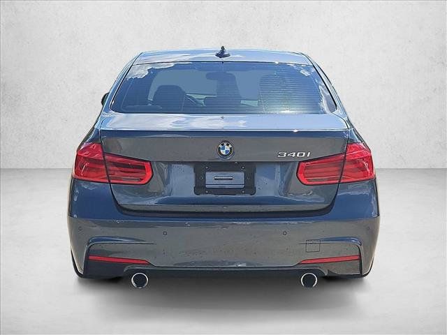 Used 2018 BMW 340i Sedan RWD image 6