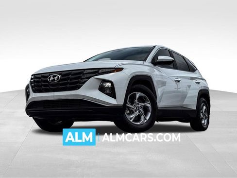 Used 2024 Hyundai Tucson SE FWD image 1