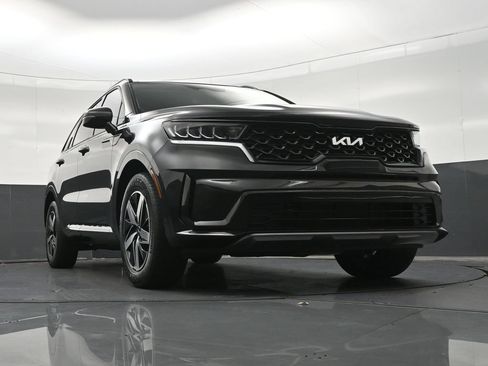 Used 2023 Kia Sorento S w/ Panoramic Sunroof Package FWD image 33