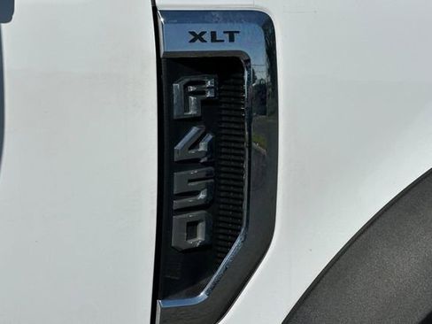Used 2022 Ford F450 XLT image 9