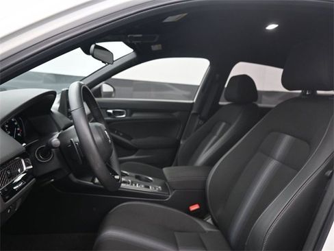 Used 2025 Honda Civic Sport image 15