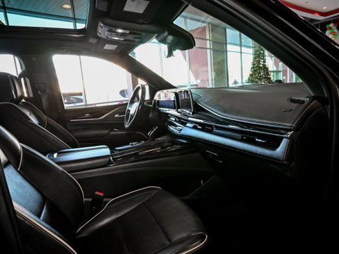 Used 2022 Cadillac Escalade ESV Sport image 30