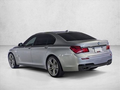 Used 2013 BMW 740i RWD image 8