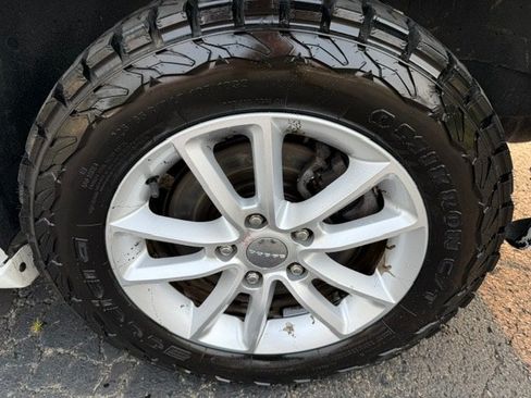 Used 2019 Dodge Grand Caravan SXT FWD image 7