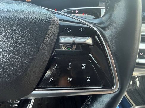 Used 2024 Cadillac Lyriq Sport AWD/4WD image 31