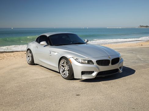 Used 2013 BMW Z4 sDrive28i RWD image 3