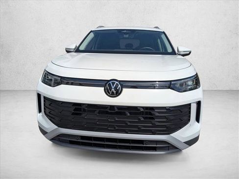 New 2026 Volkswagen Tiguan SE AWD/4WD image 9