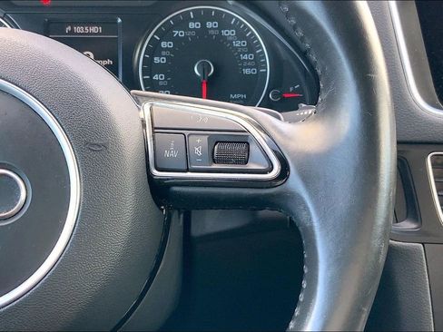 Used 2017 Audi Q5 2.0T Premium Plus w/ Technology Package image 19