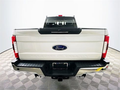 Used 2019 Ford F350 Lariat w/ Lariat Ultimate Package image 4