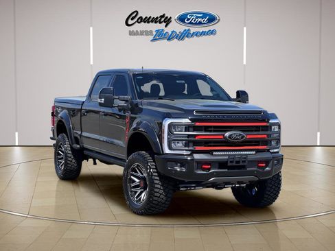 New 2026 Ford F250 Lariat w/ Black Appearance Package AWD/4WD image 1