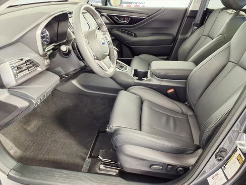 Certified 2025 Subaru Outback Limited image 14