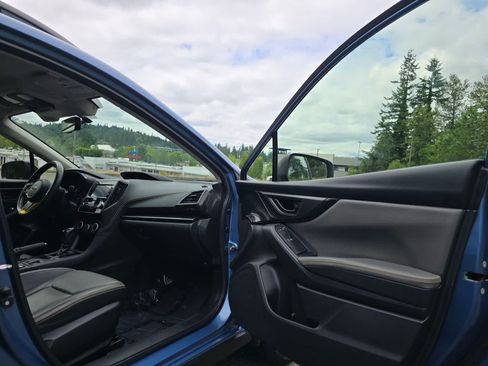 Used 2021 Subaru Crosstrek 2.5i Sport AWD/4WD image 25